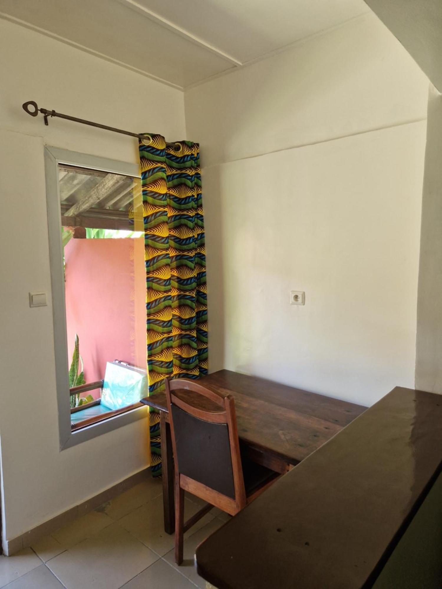 Hotel Robinson Plage Lomé Pokój zdjęcie