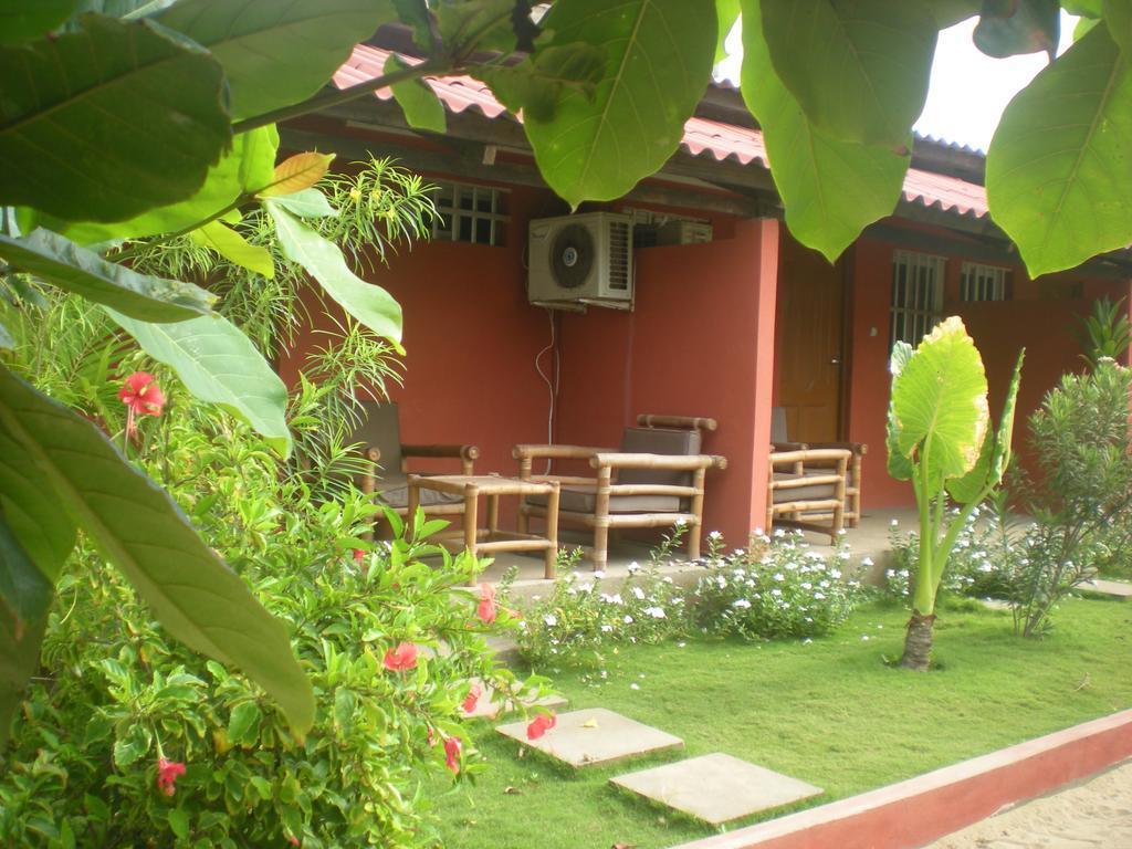 Hotel Robinson Plage Lomé Zewnętrze zdjęcie